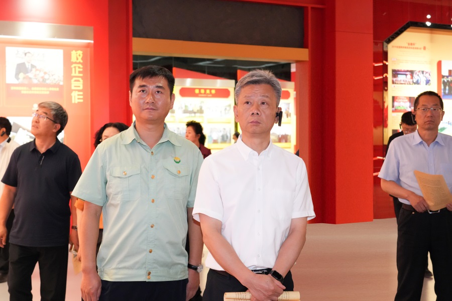 2024.06.23全國政協委員、省政協副主席、民盟甘肅省委會主委劉仲奎蒞臨金徽股份調研.jpg